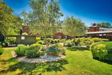 1 bedroom retirement property for sale, Archers Court, Elmside Walk, HITCHIN, SG5