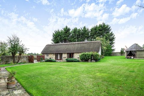 4 bedroom detached house for sale - The Barns, Nell Hill, Hannington, SN6