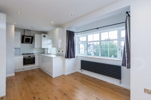 Flat 3, 51 Homersham Road, Kingston Upon Thames, KT1 3PL