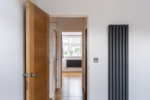 Flat 3, 51 Homersham Road, Kingston Upon Thames, KT1 3PL