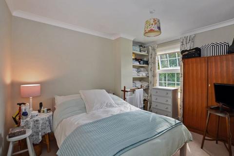 24 Bower Gardens, Salisbury, SP1 2RL