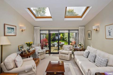 24 Bower Gardens, Salisbury, SP1 2RL