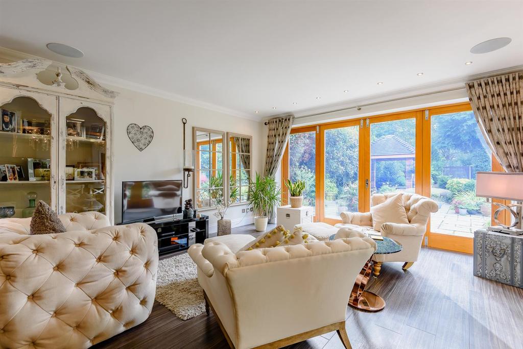 8482937-interior32.jpg