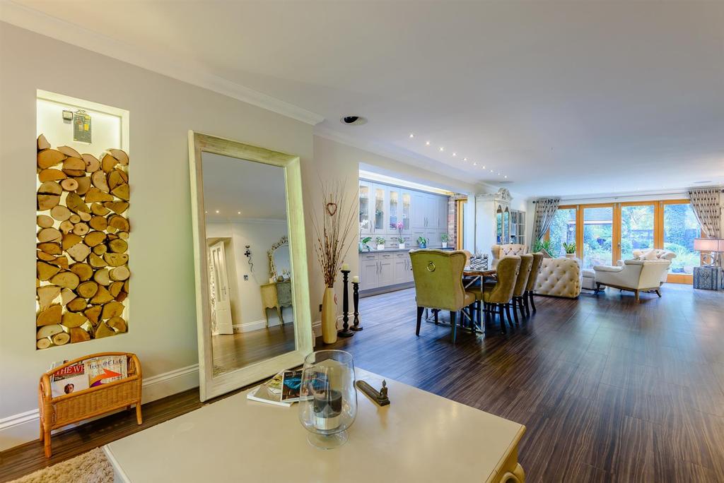 8482937-interior26.jpg