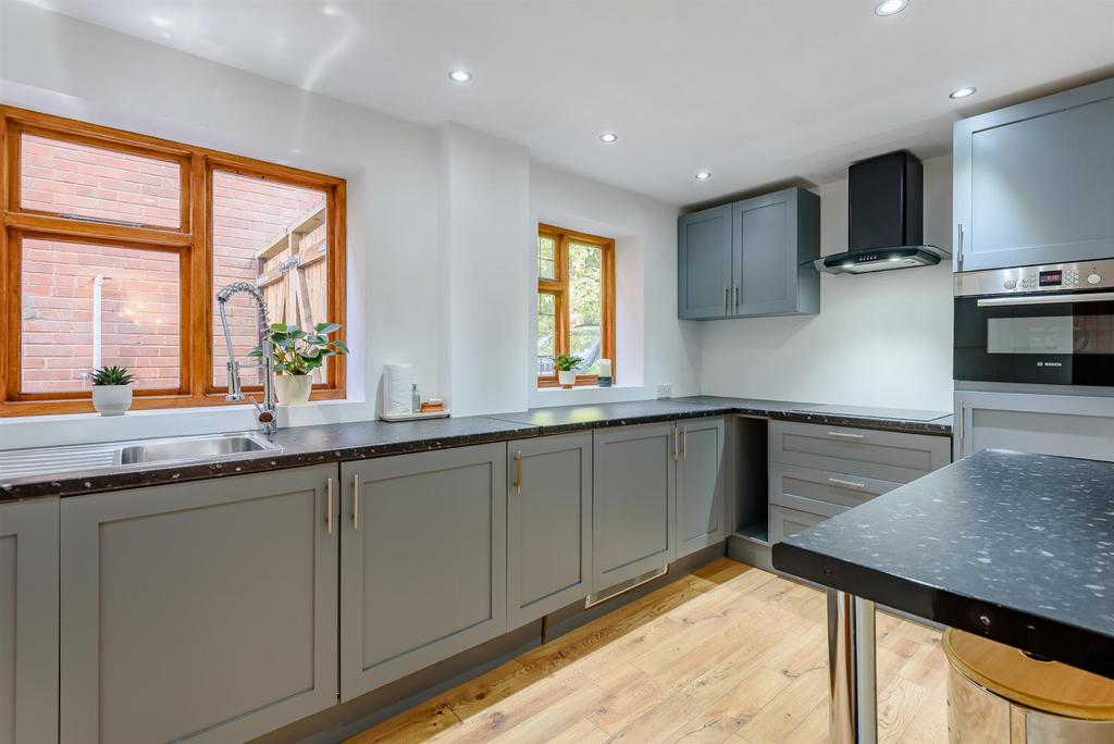 8482937-interior05.jpg