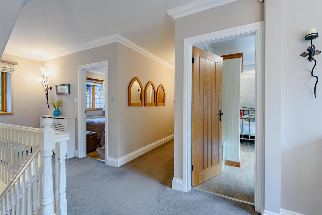 8482937-interior09.jpg