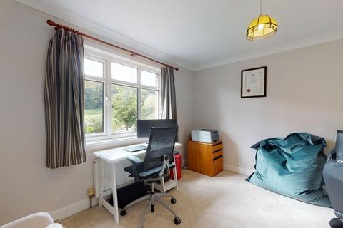 23 Chichester Road, Sandgate, Folkestone, CT20 3BN