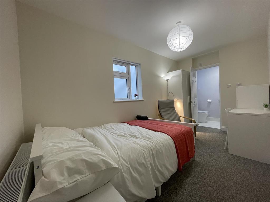 Kingsholm Road, Southmead, Bristol 1 bed in a house share £650 pcm (£150 pw)