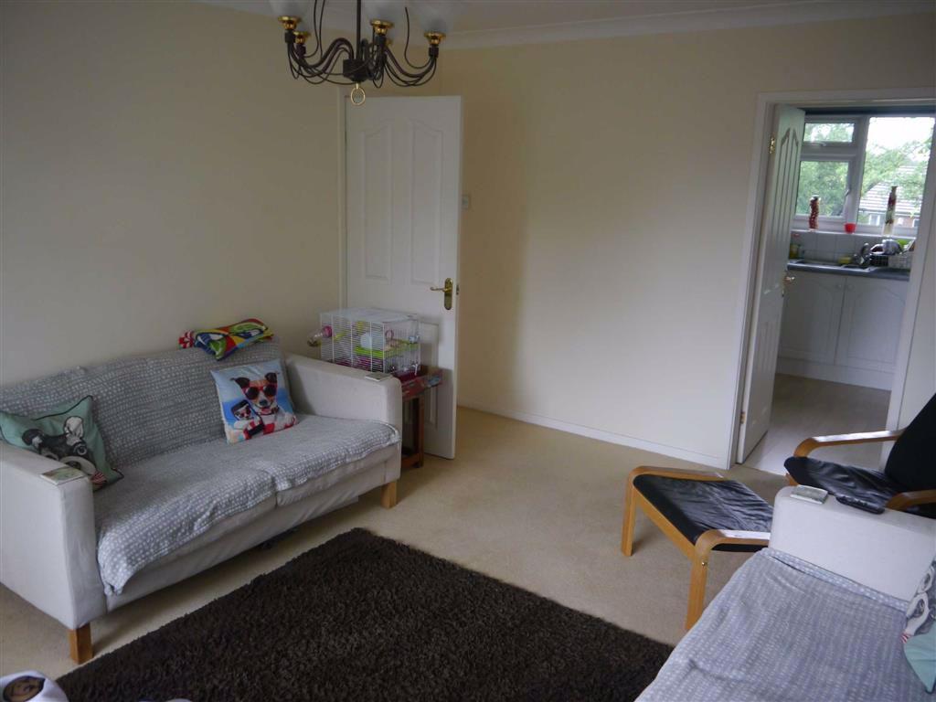 Ackersley Court, Cheadle Hulme, CHEADLE 2 bed apartment £895 pcm (£