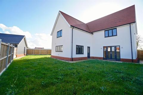 The Oliver Grange Road, Tiptree, Colchester, CO5 0UH