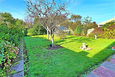 16 Bishops Walk, Lowestoft, NR32 4JN