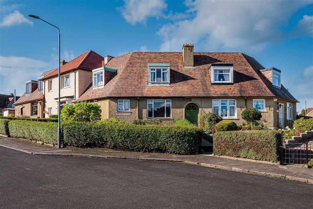 Graham Crescent, Bo'ness 4 bed terraced house £135,000