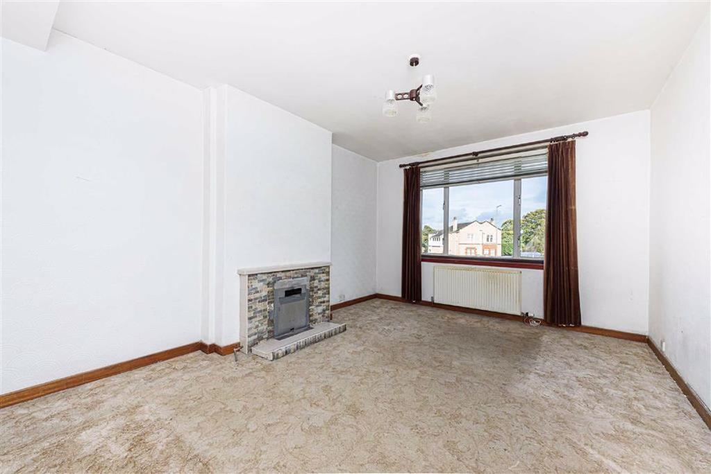 Graham Crescent, Bo'ness 4 bed terraced house £135,000