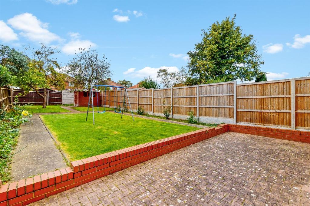 Orchard Gate, GREENFORD 4 bed semidetached house £700,000