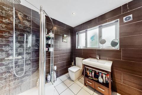 16 West Court, Wembley, HA0 3QH