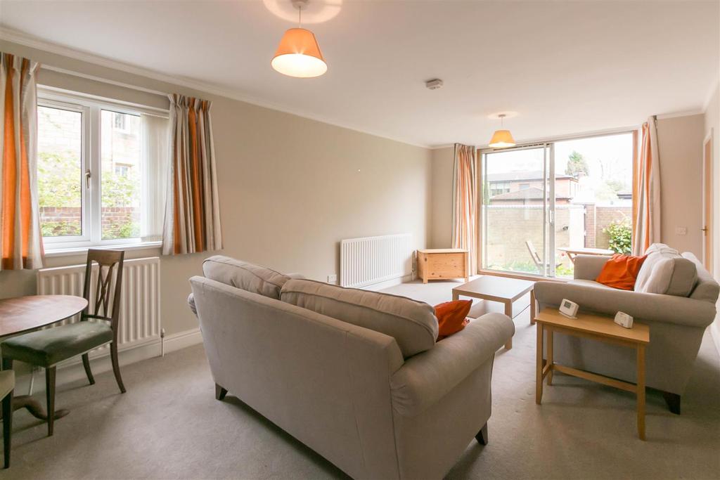 Lindisfarne Road, Jesmond, Newcastle upon Tyne 2 bed flat £1,100 pcm