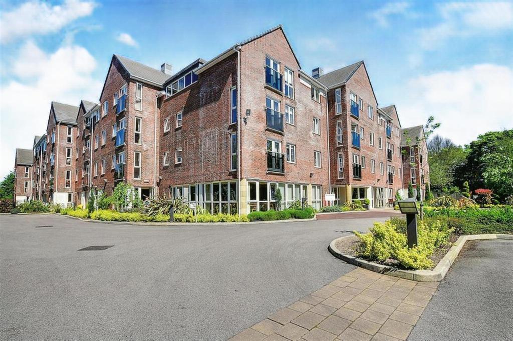 Dutton Court, Station Approach, Off Station Road, Cheadle Hulme, 1 bed