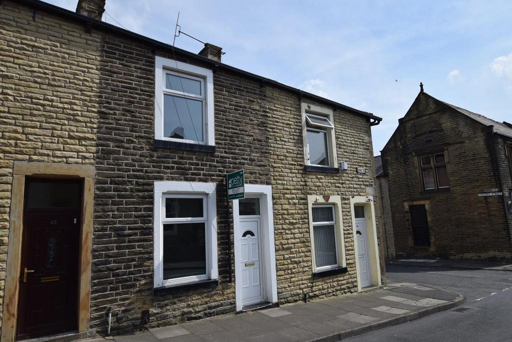 Oak Street, Burnley 2 bed terraced house £450 pcm (£104 pw)
