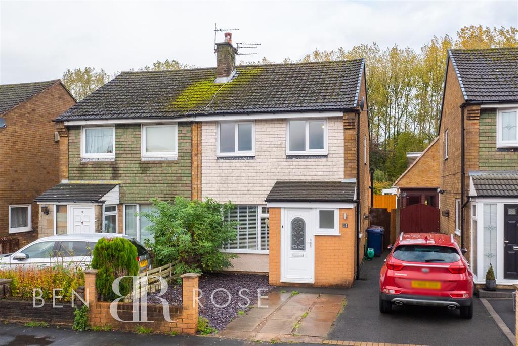Langden Crescent, Bamber Bridge, Preston 3 bed semidetached house £