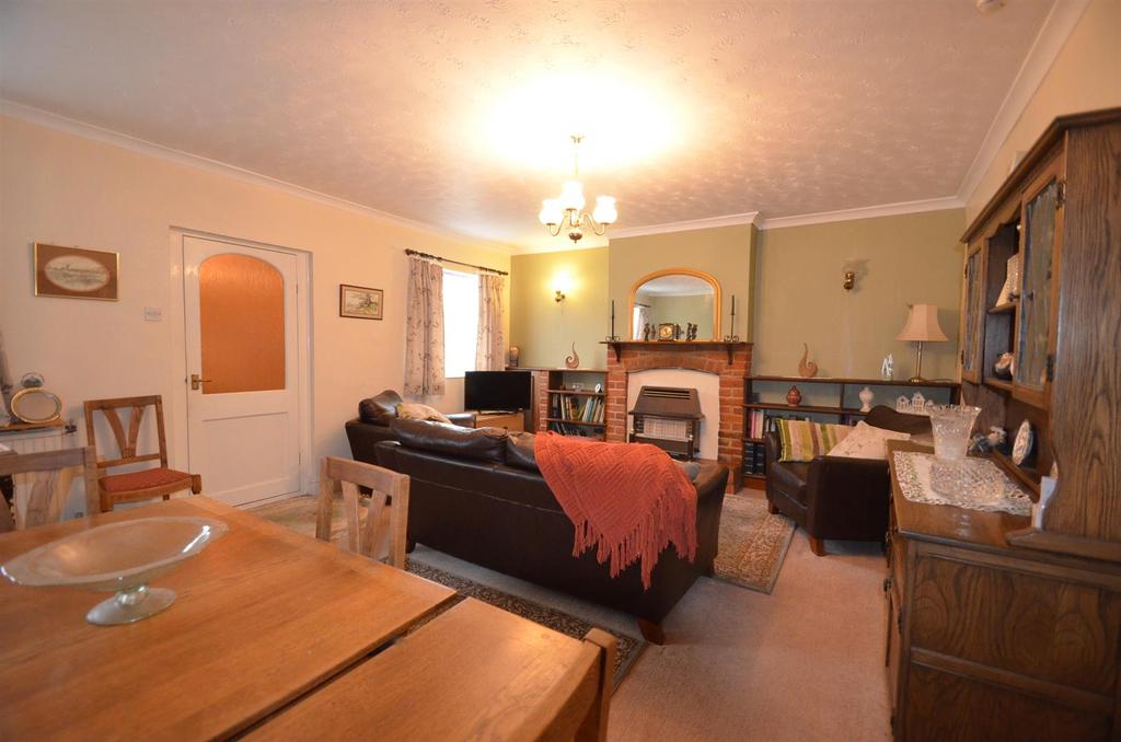Gravenhurst Road, Campton, Shefford 3 bed semidetached house £400,000
