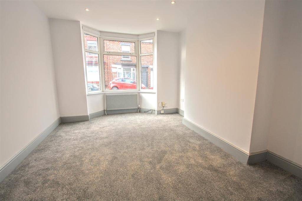 Montrose Street, Darlington 3 bed terraced house £525 pcm (£121 pw)