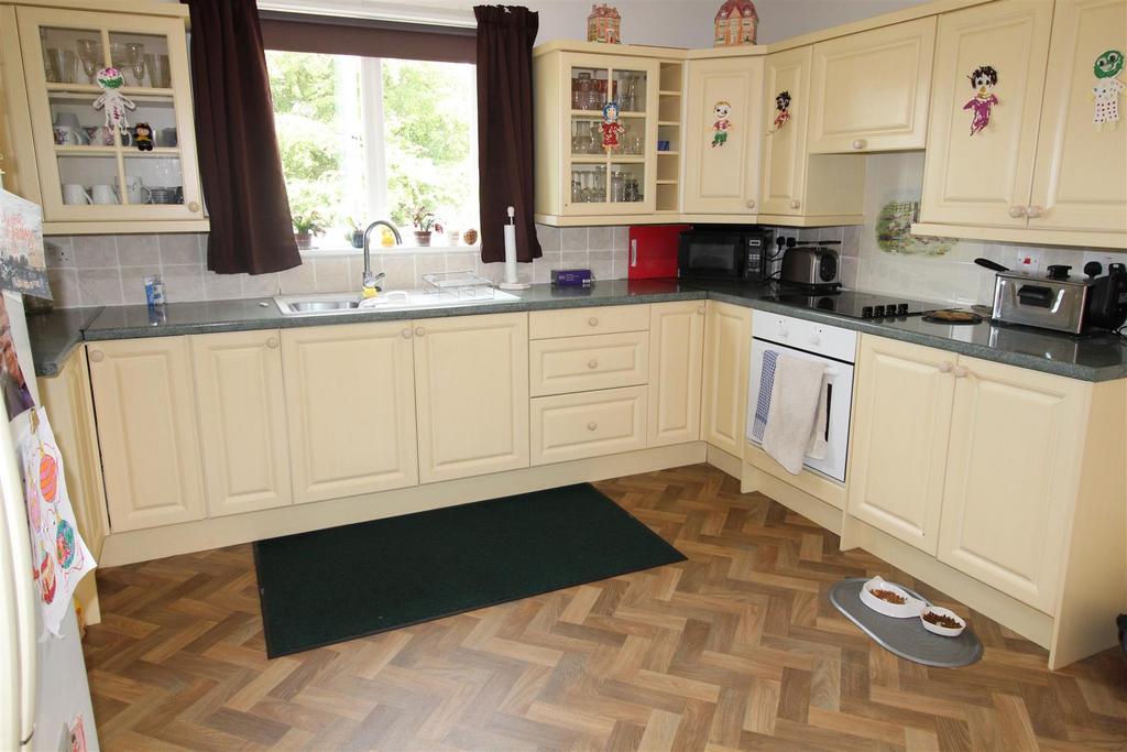 Kitchen/dining area