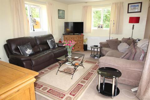 3 bedroom chalet for sale, Humberston Fitties, Humberston, Grimsby, N.E. Lincs, DN36 4HE