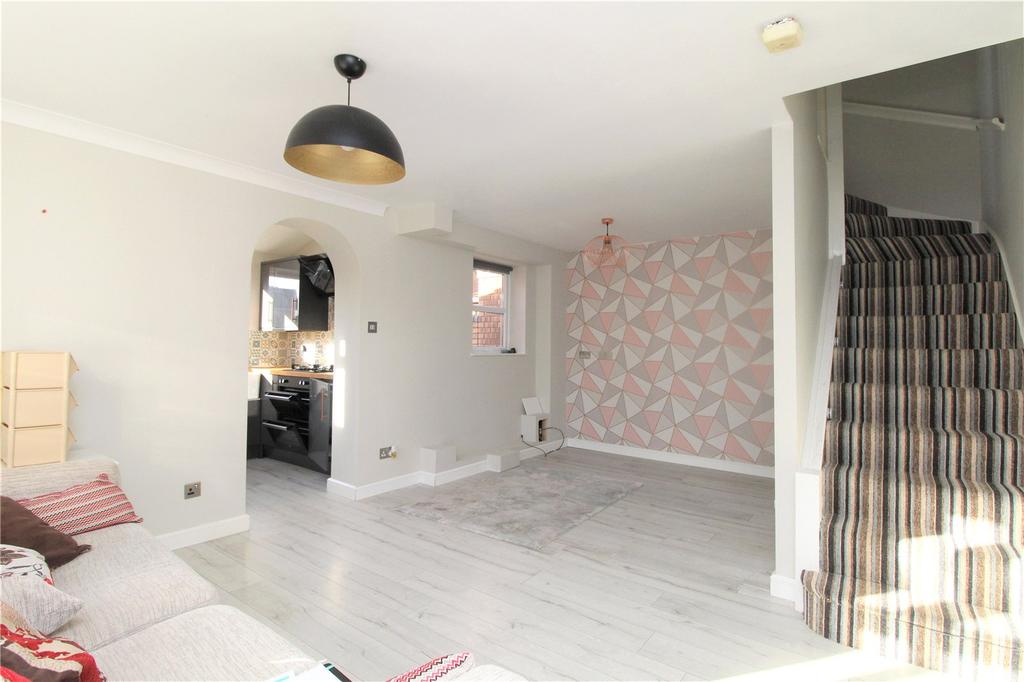 Heron Gardens, Portishead, Bristol... 1 bed house £875 pcm (£202 pw)