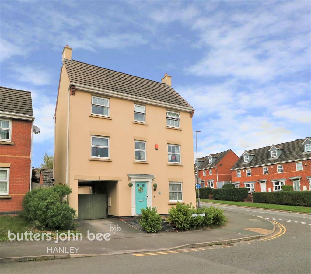 Chillington Way, Norton Heights, ST6 8GA 5 bed detached house £350,000