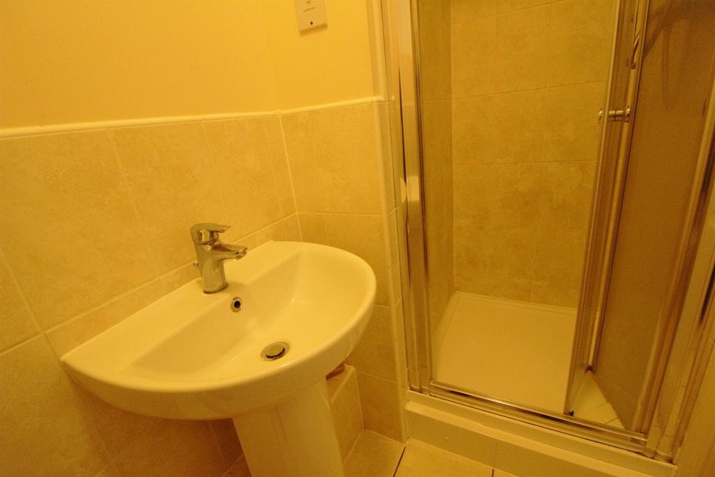Shower+room