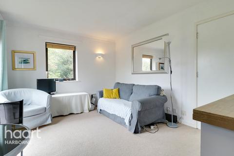 46 Forest Drive, Birmingham, B17 9HW