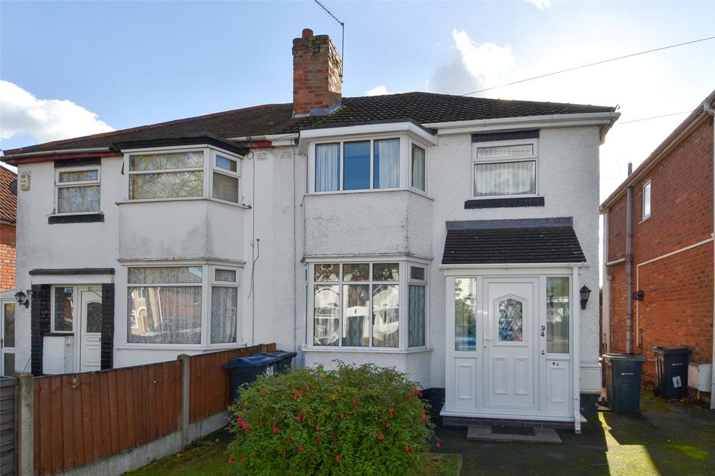 Moorpark Road, Northfield... 3 bed semidetached house £200,000