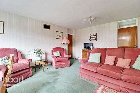 4 Cedarhurst, Birmingham, B32 2JZ