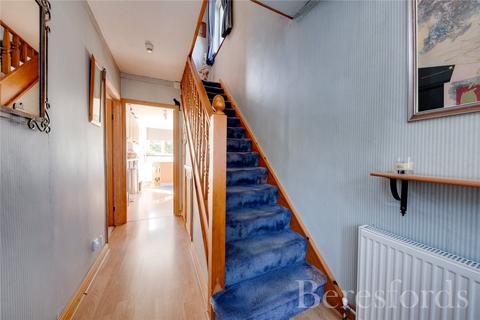 96 Shepherds Hill, Harold Wood, Romford, RM3 0NJ