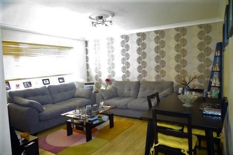 122 Hithermoor Road, Staines-upon-thames, TW19 6BB