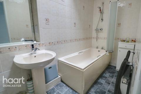 52 Menson Drive, Hatfield, Doncaster, DN7 6RB