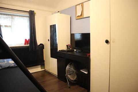28 Beavers Lane, Hounslow, TW4 6EN