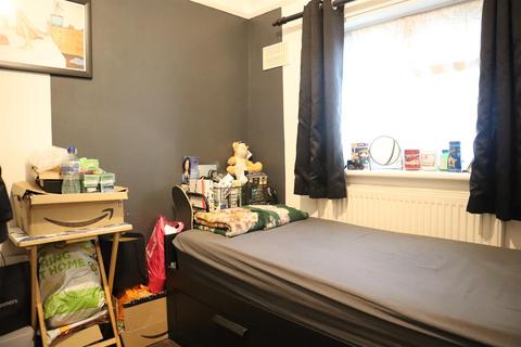 28 Beavers Lane, Hounslow, TW4 6EN
