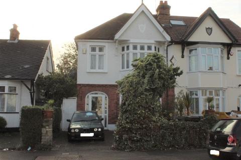 182 Bellingham Road, London, SE6 1EJ