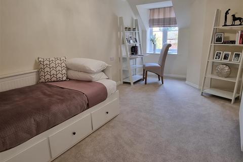 2 bedroom apartment for sale - Laurel Lodge, Denmark Road, Carshalton, Surrey