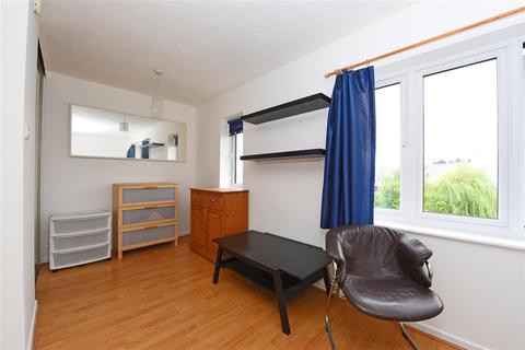 16 Gresham Way, London, SW19 8ED