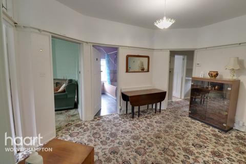 60 Coton Road, Wolverhampton, WV4 5AT