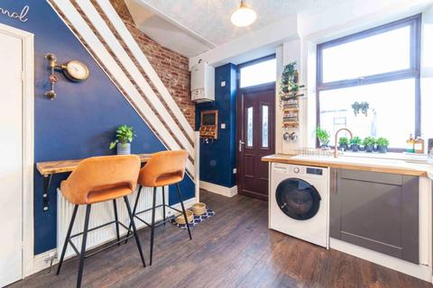 8 Alva Road, Oldham, OL4 2NS