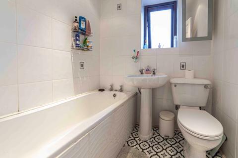 8 Alva Road, Oldham, OL4 2NS