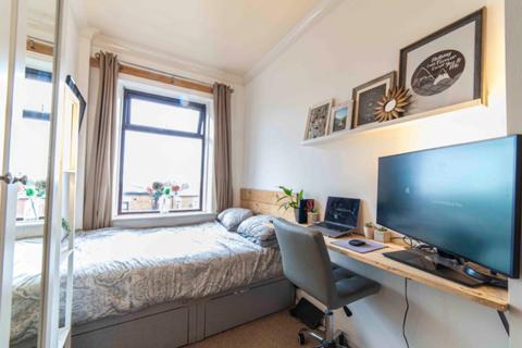 8 Alva Road, Oldham, OL4 2NS