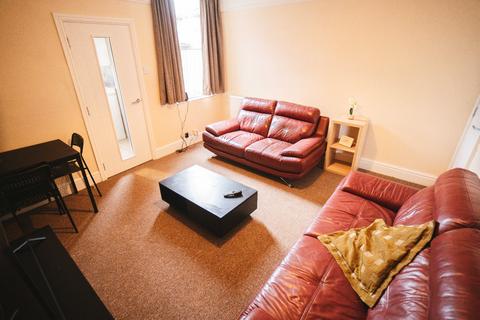 5 bedroom house share to rent, 61 Cowlishaw Road, Ecclesall