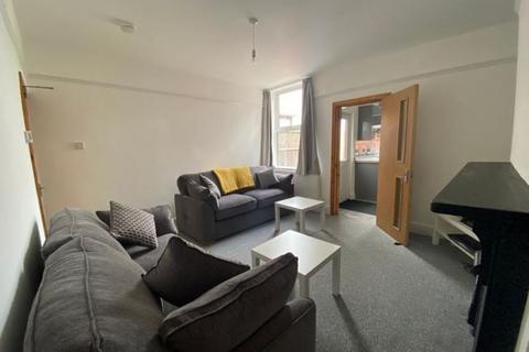5 bedroom house share to rent, 63 Cowlishaw Road, Ecclesall