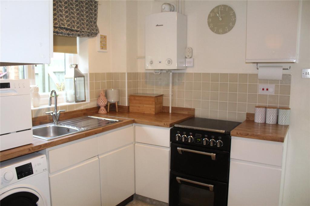 Sutton Lane, Shrewsbury, Shropshire, SY3 3 bed semidetached house £