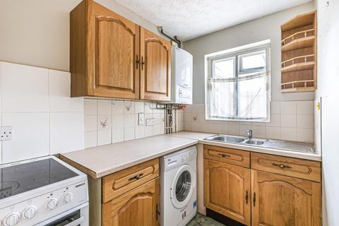 10 Chandlers Close, Wantage, OX12 8EW