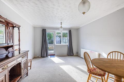 10 Chandlers Close, Wantage, OX12 8EW